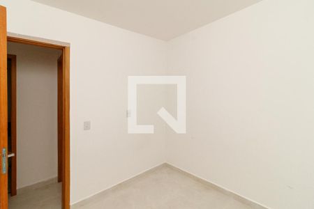 Quarto 1 de casa de condomínio para alugar com 2 quartos, 41m² em Vila Isolina Mazzei, São Paulo