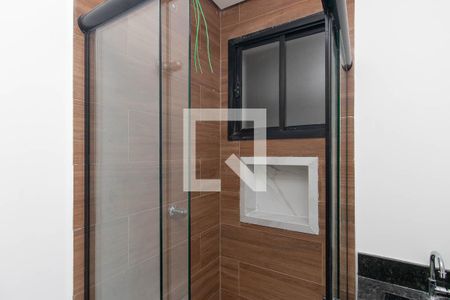 Banheiro de apartamento para alugar com 2 quartos, 41m² em Vila Isolina Mazzei, São Paulo