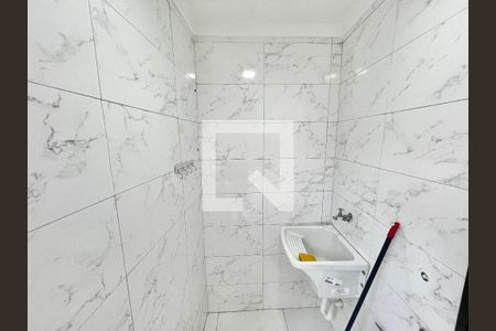 Cozinha e Área de Serviço de apartamento para alugar com 2 quartos, 43m² em Vila Maria Luisa, São Paulo