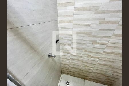 Banheiro de apartamento à venda com 2 quartos, 43m² em Vila Maria Luisa, São Paulo