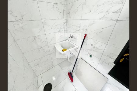 Cozinha e Área de Serviço de apartamento para alugar com 2 quartos, 43m² em Vila Maria Luisa, São Paulo