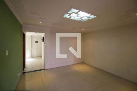 Sala 1 de casa para alugar com 3 quartos, 132m² em Jardim Clara Regina, São Paulo