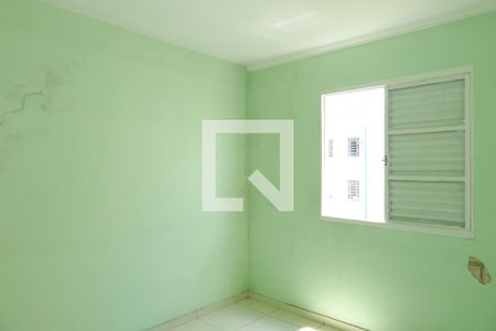 Quarto 2 de apartamento para alugar com 2 quartos, 43m² em Jardim Robru, São Paulo