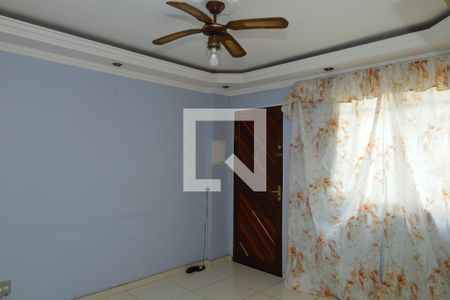 Sala de apartamento para alugar com 2 quartos, 43m² em Jardim Robru, São Paulo