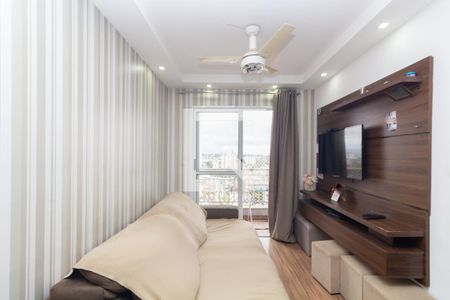 Sala de apartamento à venda com 2 quartos, 50m² em Vila Carmosina, São Paulo