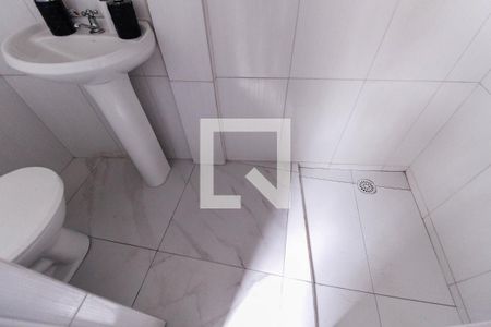 Banheiro de casa para alugar com 1 quarto, 60m² em Cidade Antônio Estêvão de Carvalho, São Paulo