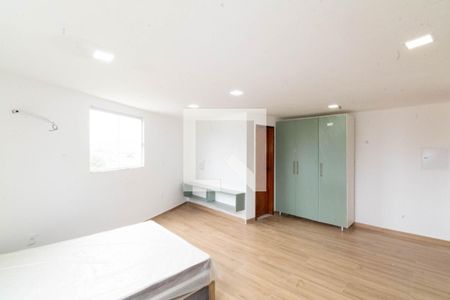Sala/Quarto de kitnet/studio para alugar com 1 quarto, 30m² em Campo Grande, Rio de Janeiro