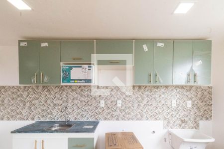 Sala/Quarto de kitnet/studio para alugar com 1 quarto, 30m² em Campo Grande, Rio de Janeiro