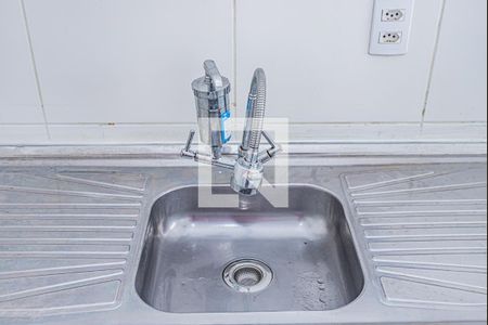 Sala, cozinha e área de serviço de apartamento à venda com 2 quartos, 32m² em Piqueri, São Paulo