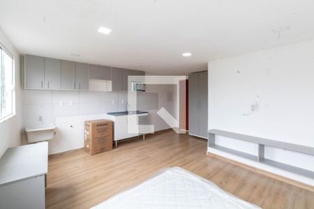 Sala/Cozinha de kitnet/studio para alugar com 1 quarto, 32m² em Campo Grande, Rio de Janeiro