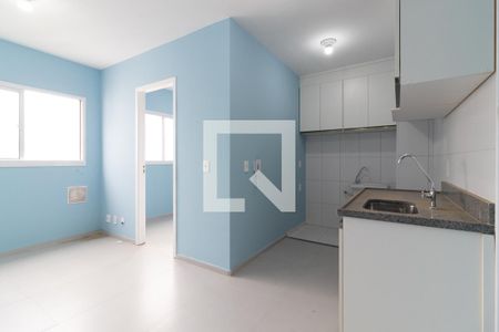 Cozinha e Área de Serviço de apartamento à venda com 2 quartos, 34m² em Vila Pierina, São Paulo