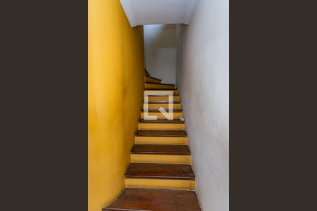 Escada de casa à venda com 3 quartos, 150m² em Parque São Domingos, São Paulo