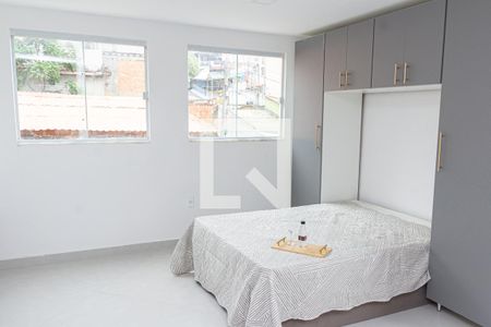 Sala/Quarto de kitnet/studio para alugar com 1 quarto, 25m² em Campo Grande, Rio de Janeiro