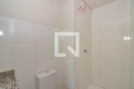 Banheiro de apartamento à venda com 2 quartos, 50m² em Parque Santa Fé, Porto Alegre