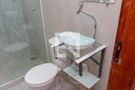 Banheiro de kitnet/studio para alugar com 1 quarto, 25m² em Campo Grande, Rio de Janeiro