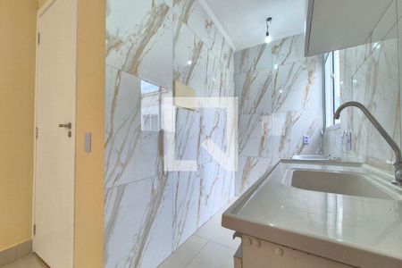 Cozinha  de apartamento à venda com 2 quartos, 39m² em Jardim Rossin, Campinas