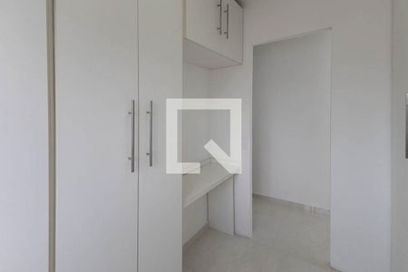 Quarto 1 / Closet de apartamento à venda com 3 quartos, 66m² em Parque Vitoria, São Paulo