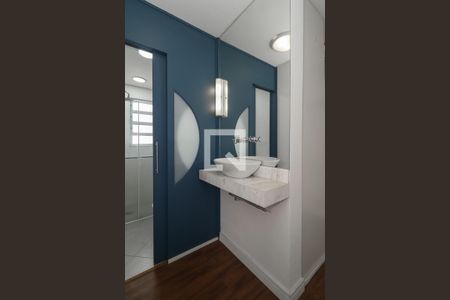 Banheiro da Suíte de apartamento à venda com 1 quarto, 90m² em Jardim do Salso, Porto Alegre