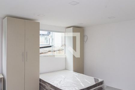 Sala/Quarto de kitnet/studio para alugar com 1 quarto, 25m² em Campo Grande, Rio de Janeiro