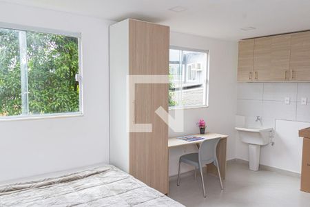 Sala/Quarto de kitnet/studio para alugar com 1 quarto, 25m² em Campo Grande, Rio de Janeiro