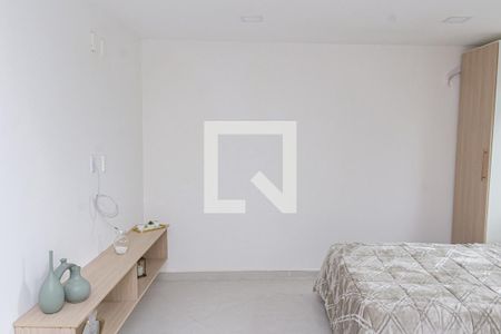Sala/Quarto de kitnet/studio para alugar com 1 quarto, 25m² em Campo Grande, Rio de Janeiro