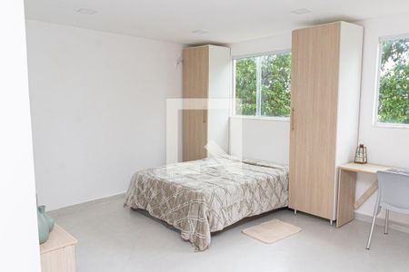 Sala/Quarto de kitnet/studio para alugar com 1 quarto, 25m² em Campo Grande, Rio de Janeiro