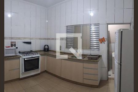 Casa à venda com 5 quartos, 369m² em Veloso, Osasco