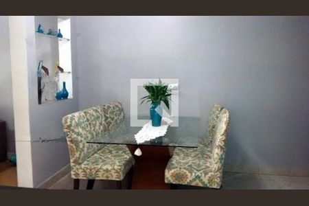 Casa à venda com 3 quartos, 200m² em Quitaúna, Osasco