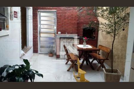 Casa à venda com 3 quartos, 200m² em Quitaúna, Osasco