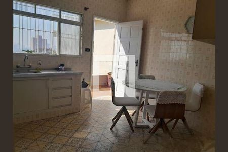 Casa à venda com 4 quartos, 174m² em Km 18, Osasco