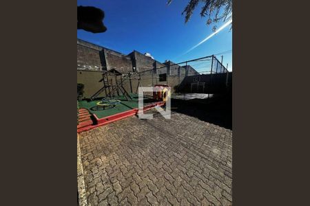 Casa à venda com 2 quartos, 129m² em São Pedro, Osasco