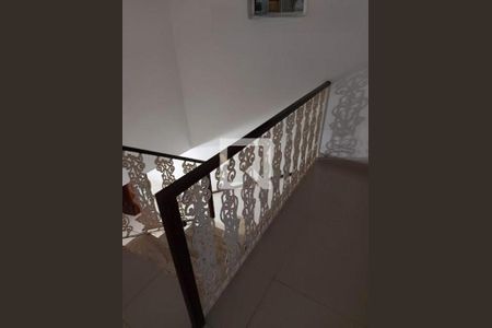 Casa à venda com 3 quartos, 250m² em Bussocaba, Osasco