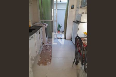 Casa à venda com 2 quartos, 80m² em Quitaúna, Osasco