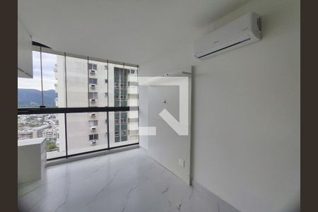 Suíte de apartamento à venda com 2 quartos, 81m² em Recreio dos Bandeirantes, Rio de Janeiro