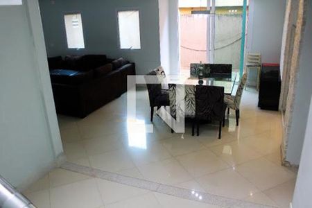 Casa à venda com 1 quarto, 500m² em Quitaúna, Osasco