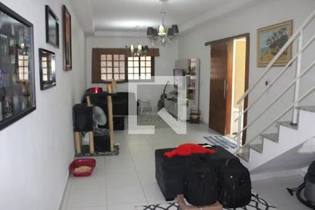 Casa à venda com 4 quartos, 300m² em Km 18, Osasco