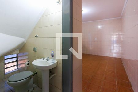 lavabo de casa para alugar com 2 quartos, 120m² em Jardim Pinheiros, São Paulo