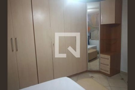 Casa à venda com 4 quartos, 180m² em Cidade das Flores, Osasco