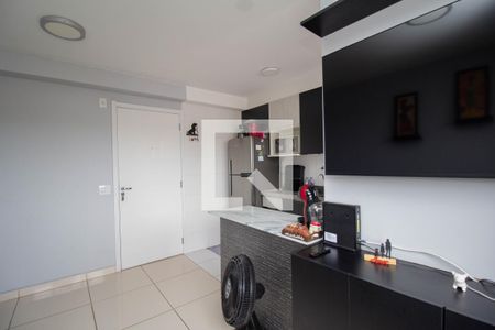 Sala de apartamento para alugar com 2 quartos, 41m² em Vila Zat, São Paulo