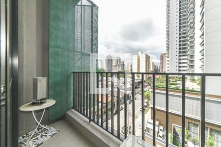 Varanda de kitnet/studio para alugar com 1 quarto, 24m² em Santo Amaro, São Paulo