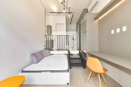 Quarto de kitnet/studio para alugar com 1 quarto, 24m² em Santo Amaro, São Paulo