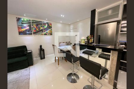 Sala de apartamento para alugar com 2 quartos, 56m² em Jardim Barbacena, Cotia