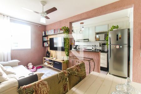 Sala de apartamento para alugar com 2 quartos, 44m² em Jardim Vista Alegre, Ferraz de Vasconcelos