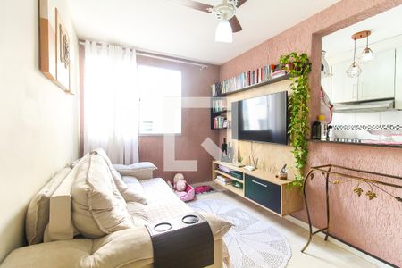 Sala de apartamento para alugar com 2 quartos, 44m² em Jardim Vista Alegre, Ferraz de Vasconcelos
