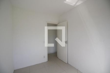 Quarto 1 de apartamento para alugar com 2 quartos, 47m² em Taquara, Rio de Janeiro