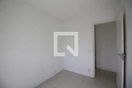 Quarto 1 de apartamento para alugar com 2 quartos, 47m² em Taquara, Rio de Janeiro