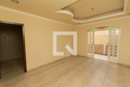 Sala de casa para alugar com 3 quartos, 300m² em Diamante, Belo Horizonte