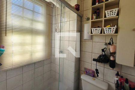 Banheiro Suíte de apartamento à venda com 3 quartos, 65m² em Loteamento Parque São Martinho, Campinas