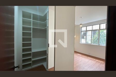 Closet Quarto 1 de apartamento para alugar com 2 quartos, 68m² em Tijuca, Rio de Janeiro