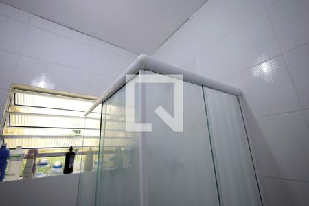 Banheiro de casa à venda com 4 quartos, 125m² em Vila Bela Vista, Santo André